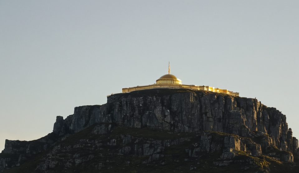Shot 20 · 1:53 · Tafelberg — Tempel der falschen Götter